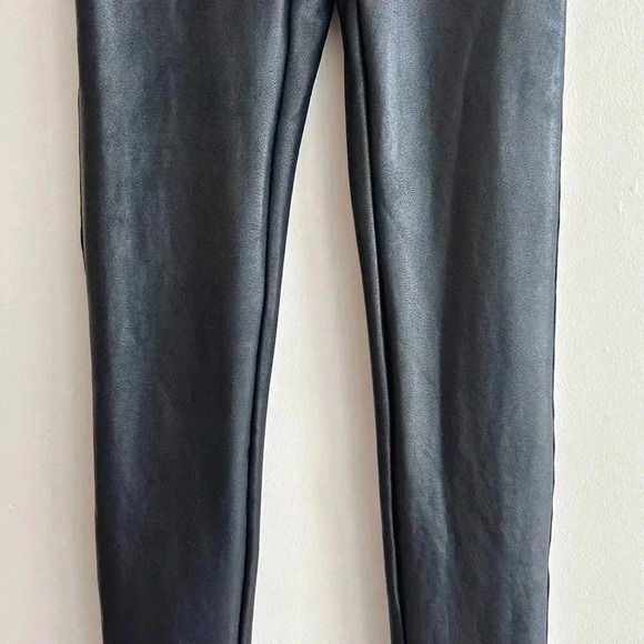 SPANX Faux Leather Leggings, Very Black, Size Medium - Picture 12 of 16